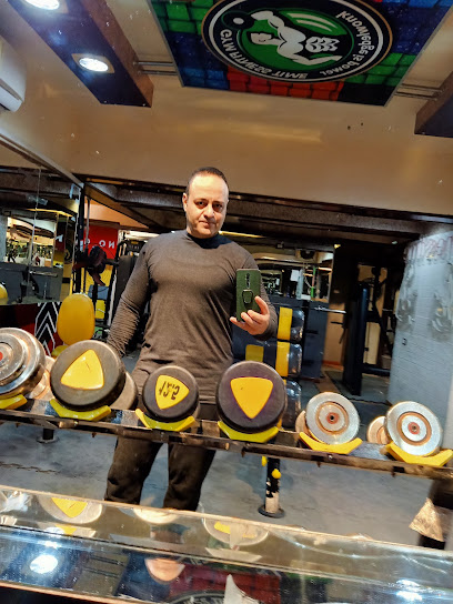 عماد نظير