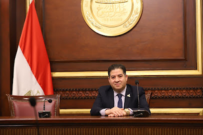 مصطفى عبد الغنى