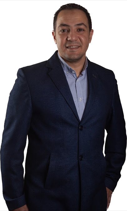 مختار عصام