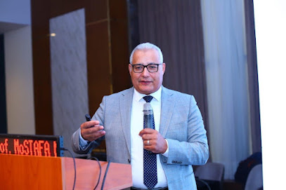 مصطفى مقرب