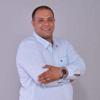 نادر عبد الموجود