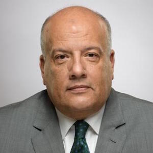 عمر حسين