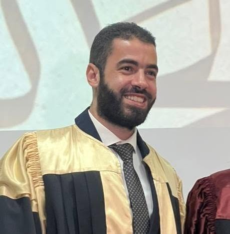 محمود ثروت المقود