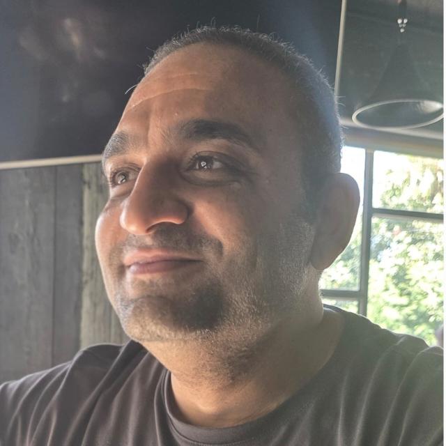 Ahmed Abwshnb
